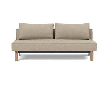 Sly Wood sovesofa i 356 Taura Sand, set forfra