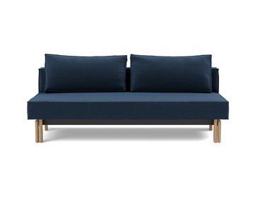 Sly Wood sovesofa i 414 Esina Indigo Blue, set forfra