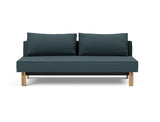 Sly Wood sovesofa i 851 Mahoga Dark Blue, set forfra