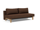 Sly Wood sovesofa i 359 Taura Cappuccino, set skråt forfra