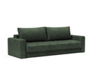 Akello sovesofa med armlæn i 281 Avella Pine Green, set skråt forfra
