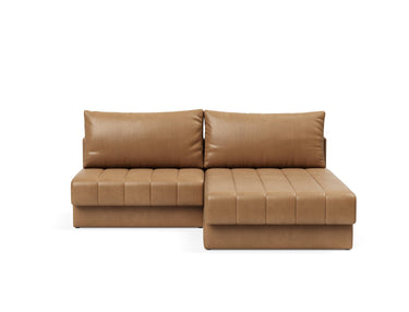 Akello sovesofa med chaiselong i 551 Faunal Brown, set forfra