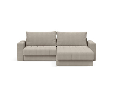 Akello sovesofa med chaiselong og armlæn i 579 Kenya Gravel, set forfra