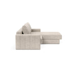 Akello sovesofa med chaiselong og armlæn i 280 Avella Sand, set fra siden