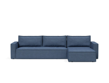 Newilla sovesofa med chaiselong i 302 Weda Blue, set forfra