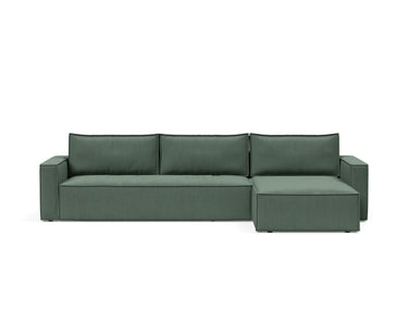 Newilla sovesofa med chaiselong i 518 Elegance Green, set forfra