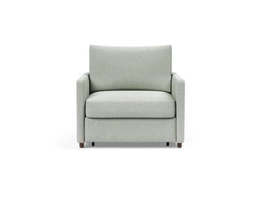 Neah stol med slim armlæn i 888 Mozart Slate Brown, set forfra
