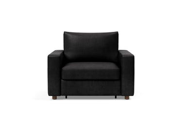 Neah stol med standard armlæn i 550 Faunal Black, set forfra