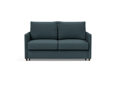 Neah 140 sovesofa med slim armlæn i 851 Mahoga Dark Blue, set forfra