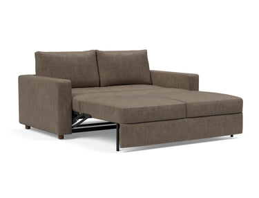 Neah 160 sovesofa med standard armlæn i 411 Esina Cedar Brown, med sædet trukket ud som lounger