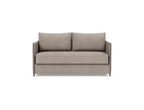 Luoma sovesofa i 472 Yuveno Warm Grey, set forfra