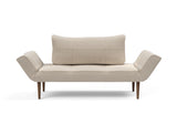 Zeal Styletto daybed i 612 Blida Sand Grey, set forfra