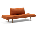 Zeal Styletto daybed i 412 Esina Rust Orange, som seng