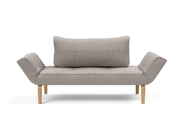 Zeal Bow daybed i 321 Corocco Warm Grey, set forfra