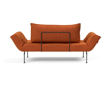 Zeal Laser daybed i 412 Esina Rust Orange, set bagfra