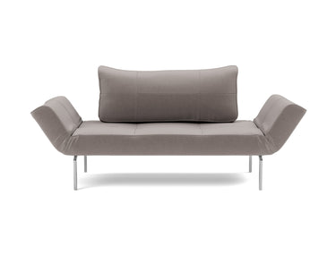 Zeal Straw daybed i 418 Esina Truffle, set forfra