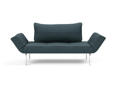 Zeal Straw daybed i 851 Mahoga Dark Blue, set forfra