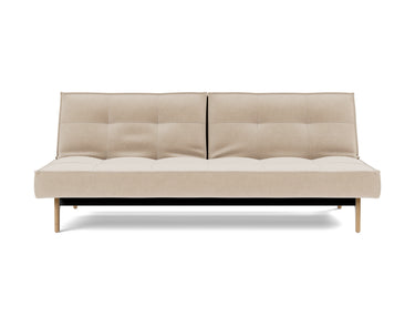 Splitback Eik sovesofa i 410 Esina Almond, set forfra