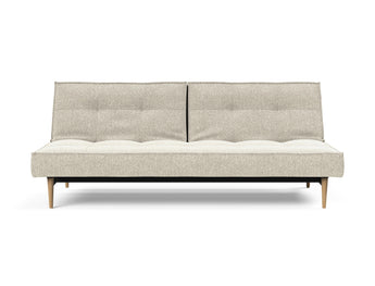 Splitback Styletto Light Wood sovesofa i 357 Taura Off White, set forfra
