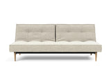 Splitback Styletto Light Wood sovesofa i 357 Taura Off White, set forfra