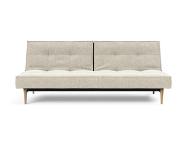 Splitback Styletto Light Wood sovesofa i 357 Taura Off White, set forfra