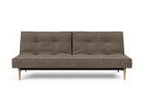 Splitback Styletto Light Wood sovesofa i 411 Esina Cedar Brown, set forfra