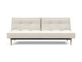 Splitback Styletto Light Wood sovesofa i 531 Bouclé Off White, set forfra