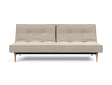 Splitback Styletto Light Wood sovesofa i 612 Blida Sand Grey, set forfra