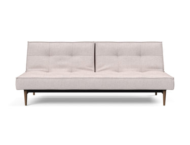 Splitback Styletto Dark Wood sovesofa i 300 Weda Sand, set forfra