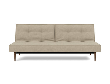 Splitback Styletto Dark Wood sovesofa i 356 Taura Sand, set forfra