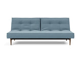 Splitback Styletto Dark Wood sovesofa i 525 Mixed Dance Light Blue, set forfra