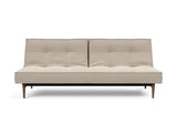Splitback Styletto Dark Wood sovesofa i 612 Blida Sand Grey, set forfra