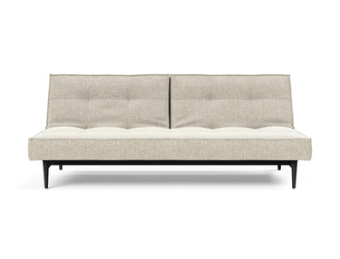 Splitback Styletto Black Wood sovesofa i 357 Taura Off White, set forfra