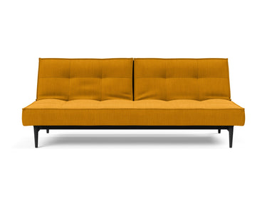 Splitback Styletto Black Wood sovesofa i 507 Elegance Burned Curry, set forfra