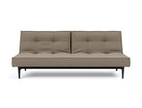 Splitback Styletto Black Wood sovesofa i 850 Mahoga Caramel, set forfra