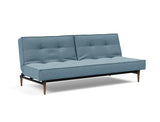 Splitback Styletto Dark Wood sovesofa i 525 Mixed Dance Light Blue, set skråt forfra