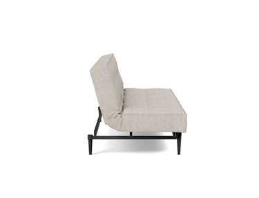 Splitback Styletto Black Wood sovesofa i 471 Yuveno Sand, set fra siden