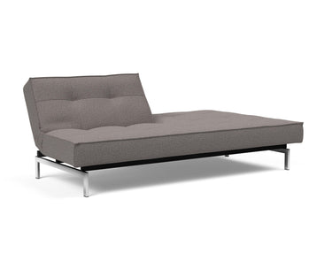 Splitback Chrome sovesofa i 521 Mixed Dance Grey, med den ene ryghalvdel lagt ned