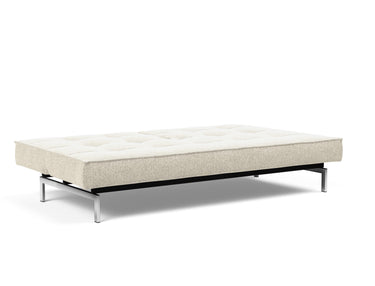 Splitback Chrome sovesofa i 357 Taura Off White, slået ud til seng