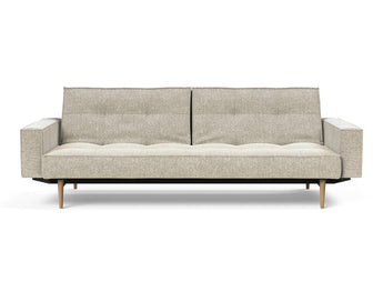 Splitback Styletto Light Wood sovesofa med armlæn i 357 Taura Off White, set forfra