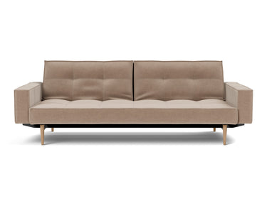 Splitback Styletto Light Wood sovesofa med armlæn i 417 Esina Mocha, set forfra