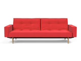 Splitback Styletto Light Wood sovesofa med armlæn i 511 Elegance Red, set forfra