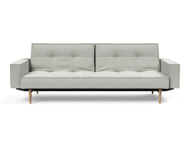 Splitback Styletto Light Wood sovesofa med armlæn i 888 Mozart Slate Brown, set forfra