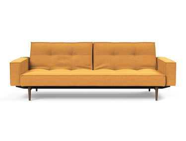 Splitback Styletto Dark Wood sovesofa med armlæn i 536 Bouclé Ochre, set forfra