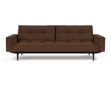 Splitback Styletto Black Wood sovesofa med armlæn i 359 Taura Cappuccino, set forfra