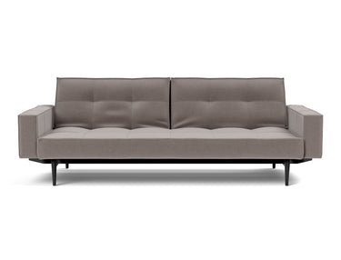 Splitback Styletto Black Wood sovesofa med armlæn i 418 Esina Truffle, set forfra