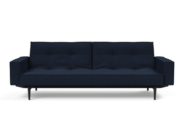 Splitback Styletto Black Wood sovesofa med armlæn i 528 Mixed Dance Blue, set forfra