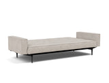 Splitback Styletto Black Wood sovesofa med armlæn i 471 Yuveno Sand, slået ud til seng