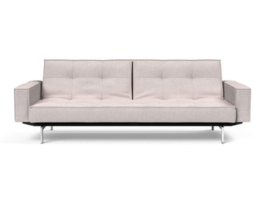 Splitback Chrome sovesofa med armlæn i 300 Weda Sand, set forfra