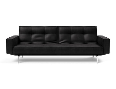 Splitback Chrome sovesofa med armlæn i 550 Faunal Black, set forfra